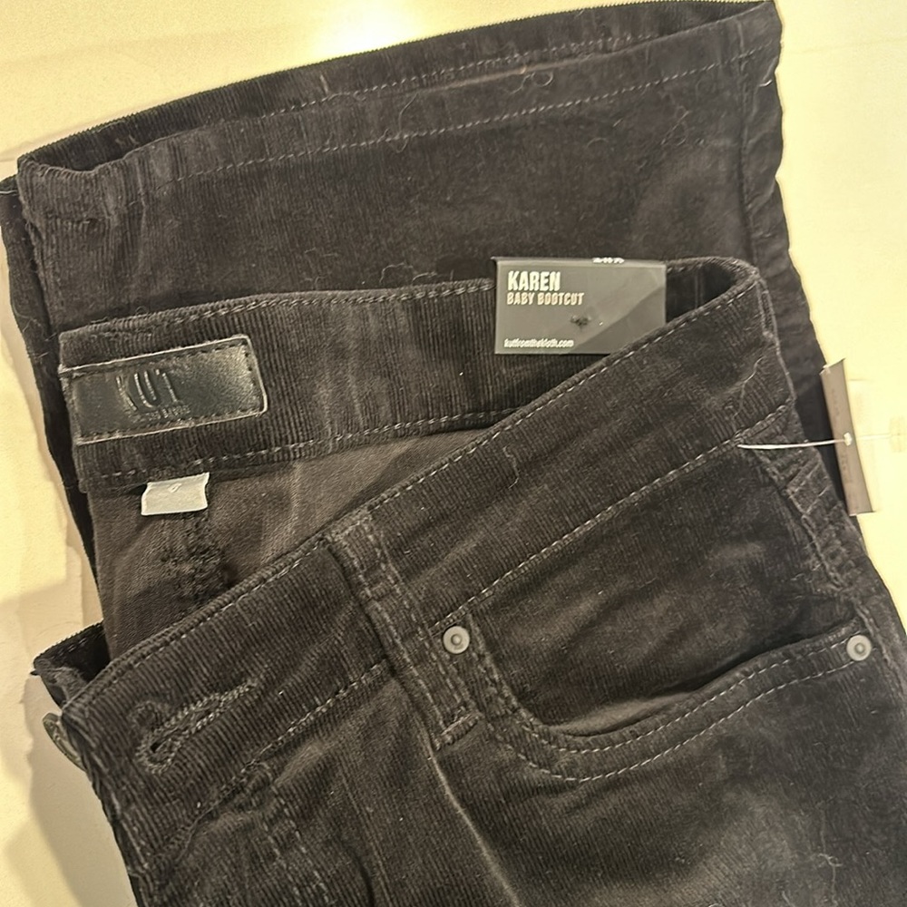 KUT from the Kloth Karen baby bootleg corduroy pants NWT